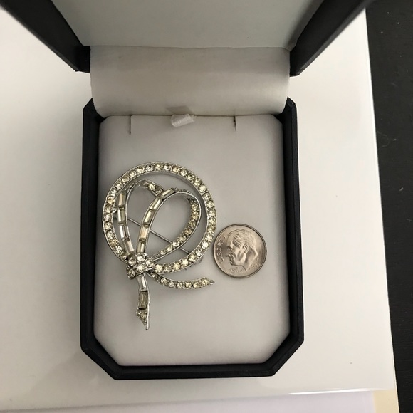 Pell Rhinestone Brooch - Picture 3 of 9